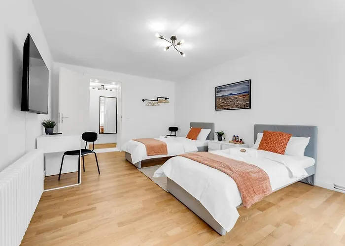 2 Apartments,4 Betten,zentral Am Sbahnhof Koepenick,vollmoebliert *