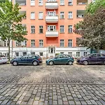 アパート 2 Apartments,4 Betten,zentral Am Sbahnhof Koepenick,vollmoebliert *