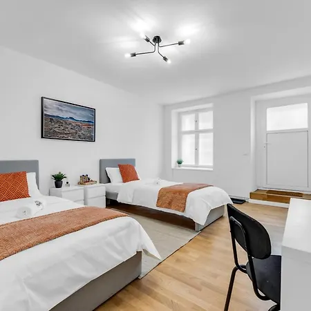2 Apartments,4 Betten,zentral Am Sbahnhof Koepenick,vollmoebliert Apartment Berlin